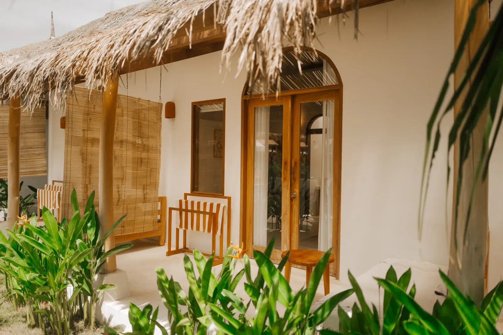Garden Room at Luana Lombok with double bed and natural materials